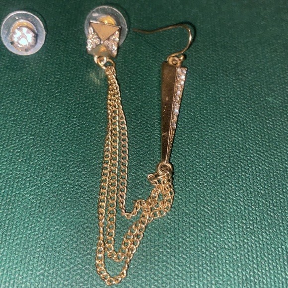 3 piece earring set gold tone - Picture 3 of 6